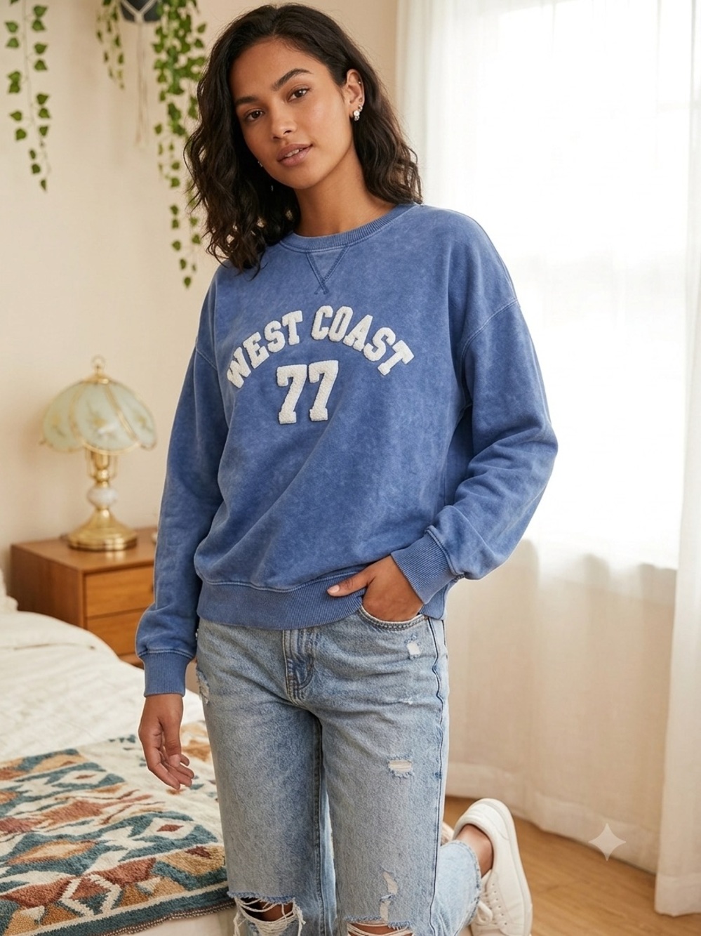 American Eagle Outfitters Blue "West Coast 77" Crewneck Sweatshirt